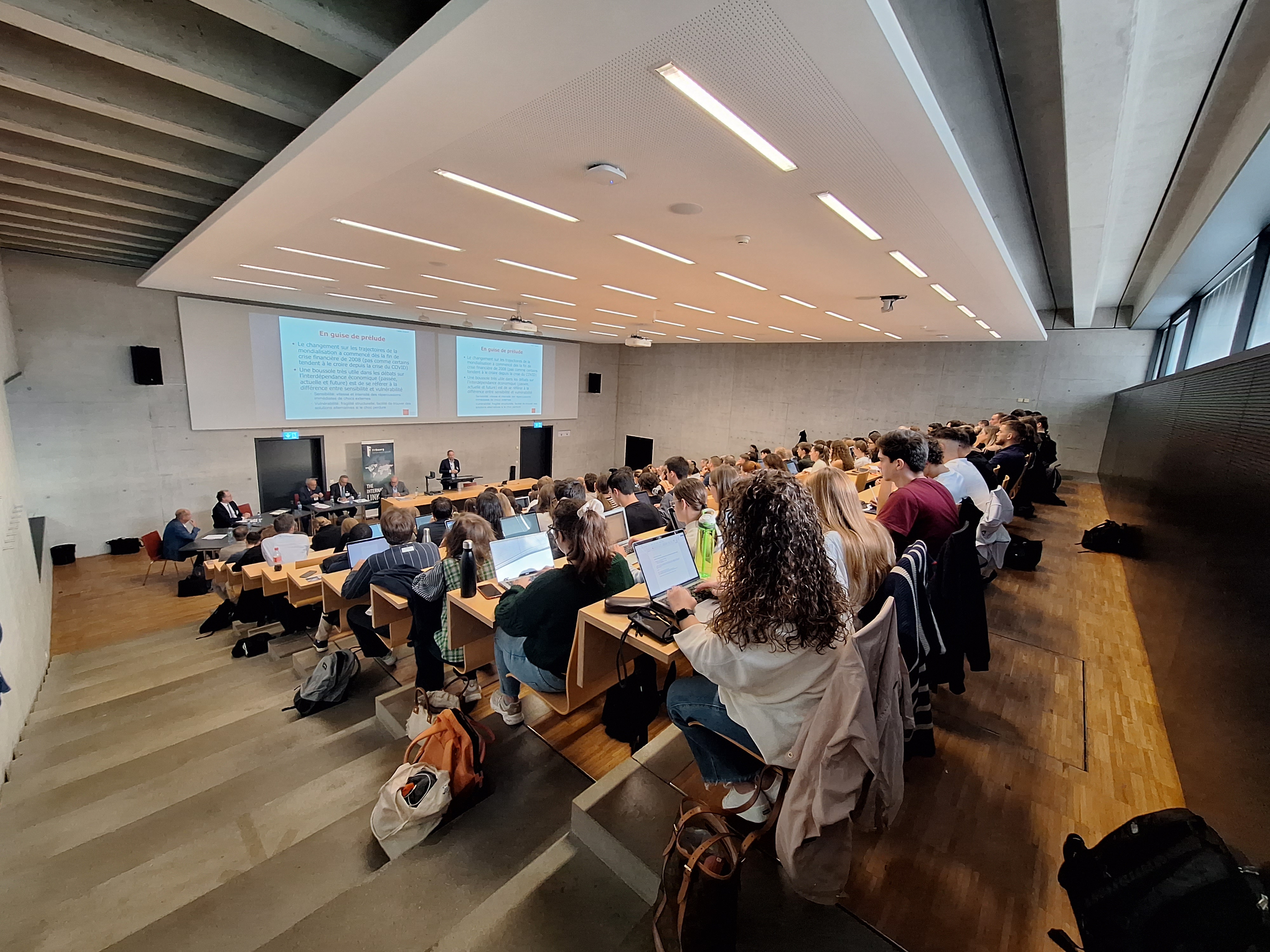 Evénement FI à l'UniFR: les entreprises dans un monde en transmutation